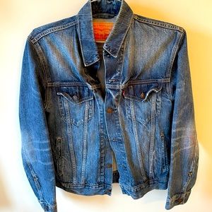Men’s Levi’s classic jean jacket - Size M